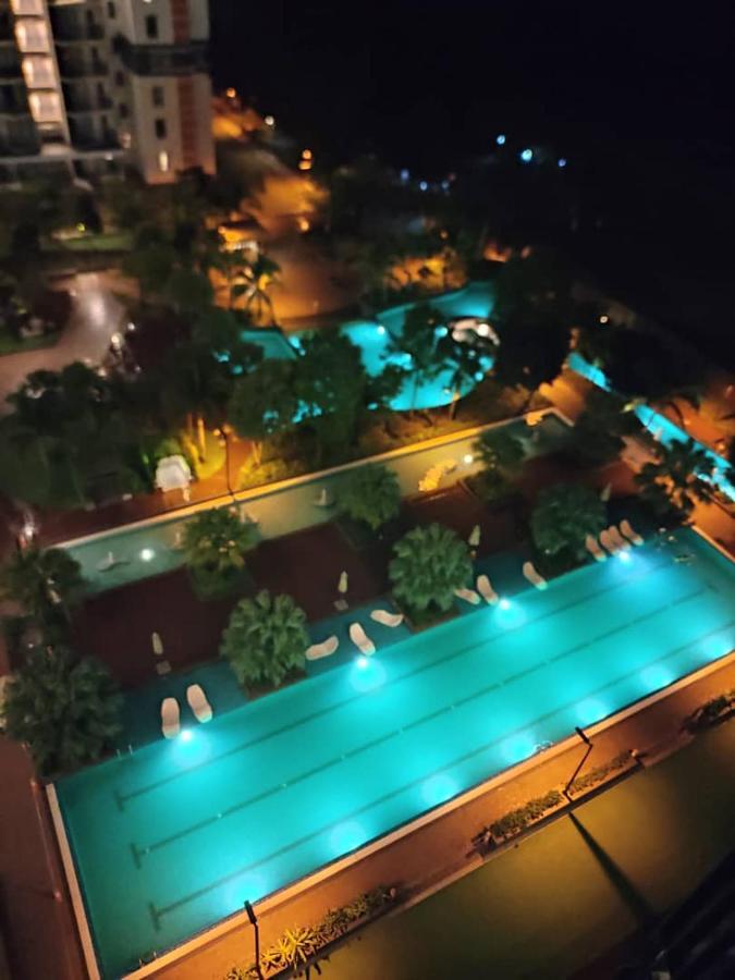 Timurbay Seafront Holiday Pool & Seaview Kuantan Ngoại thất bức ảnh